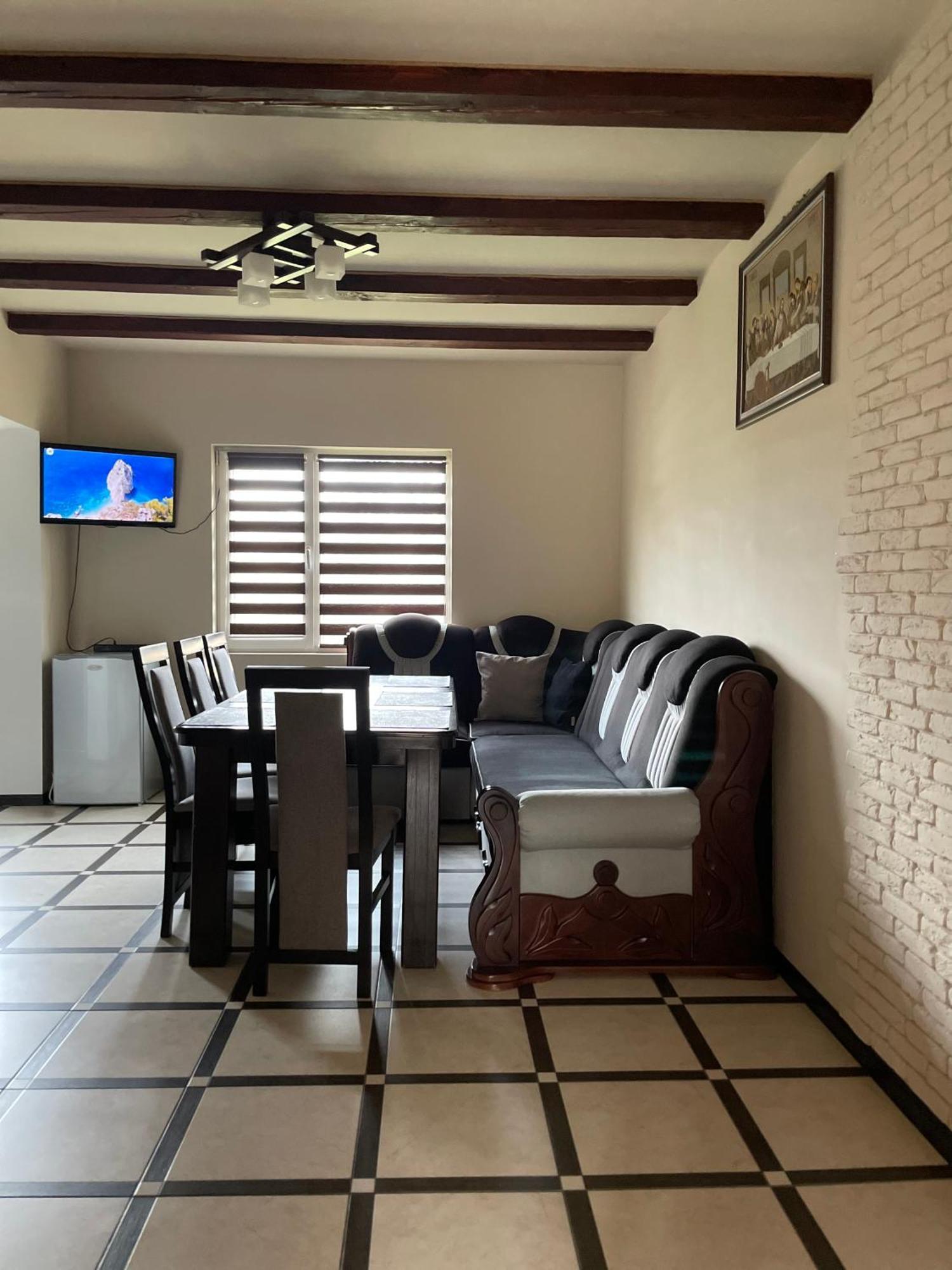 Azaliya Villa Lazeshchyna Dış mekan fotoğraf